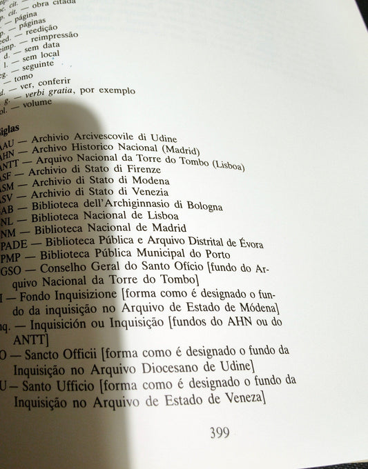 LIVRO História das Inquisições : Portugal, Espanha e Itália / Francisco Bethencourt; cartogr. Fernando Pardal Capa Dura - USADO