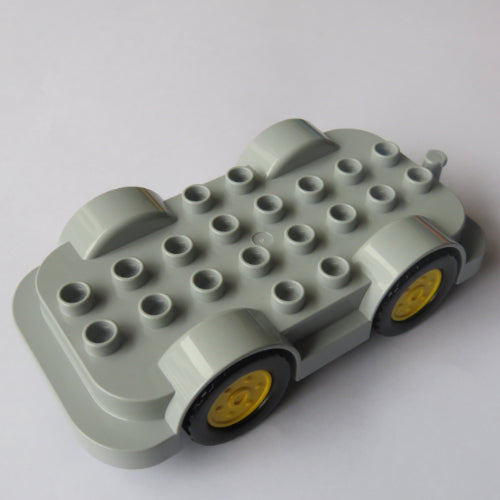 Duplo Car Base + Car Body High Cab 4 x 8 with Four Black Wheels and Yellow Hubs - USADO