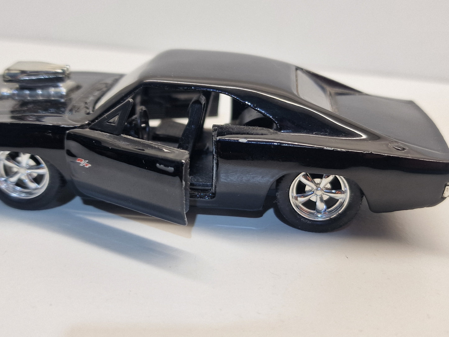 Dodge Charger R/T 1970 Dom – Fast Furious 9 1:32 Jadatoys