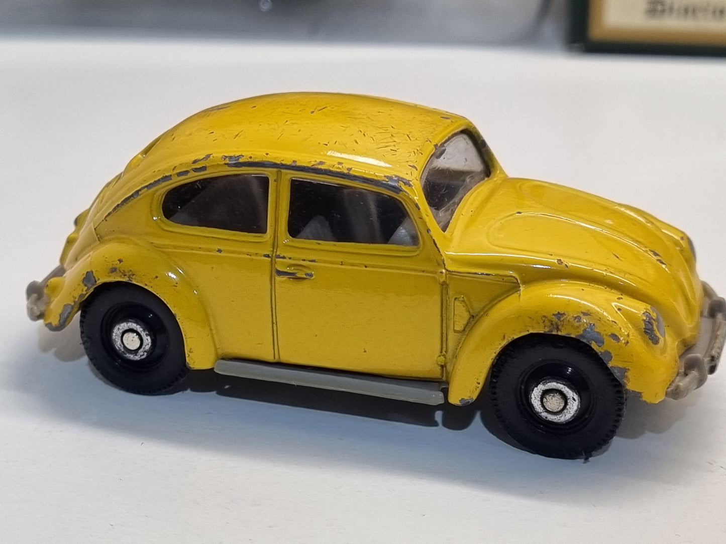 Diecast Corgi Volkswagen Beetle  1/64 - USADO