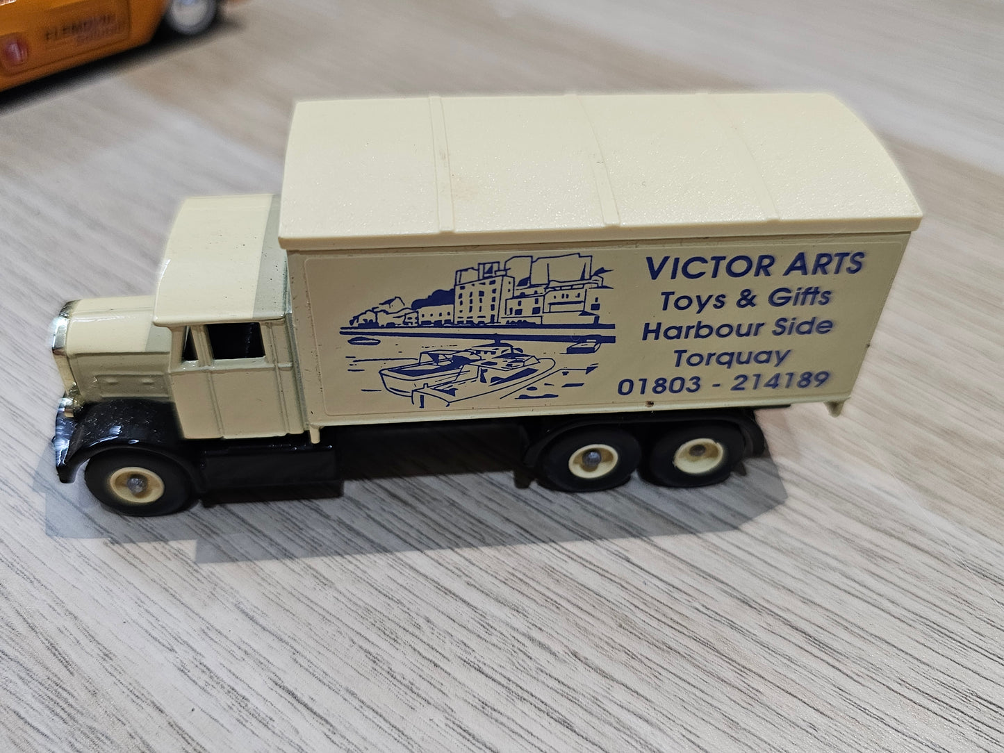 LLedo Scammell 6w Truck Victor Arts - usado