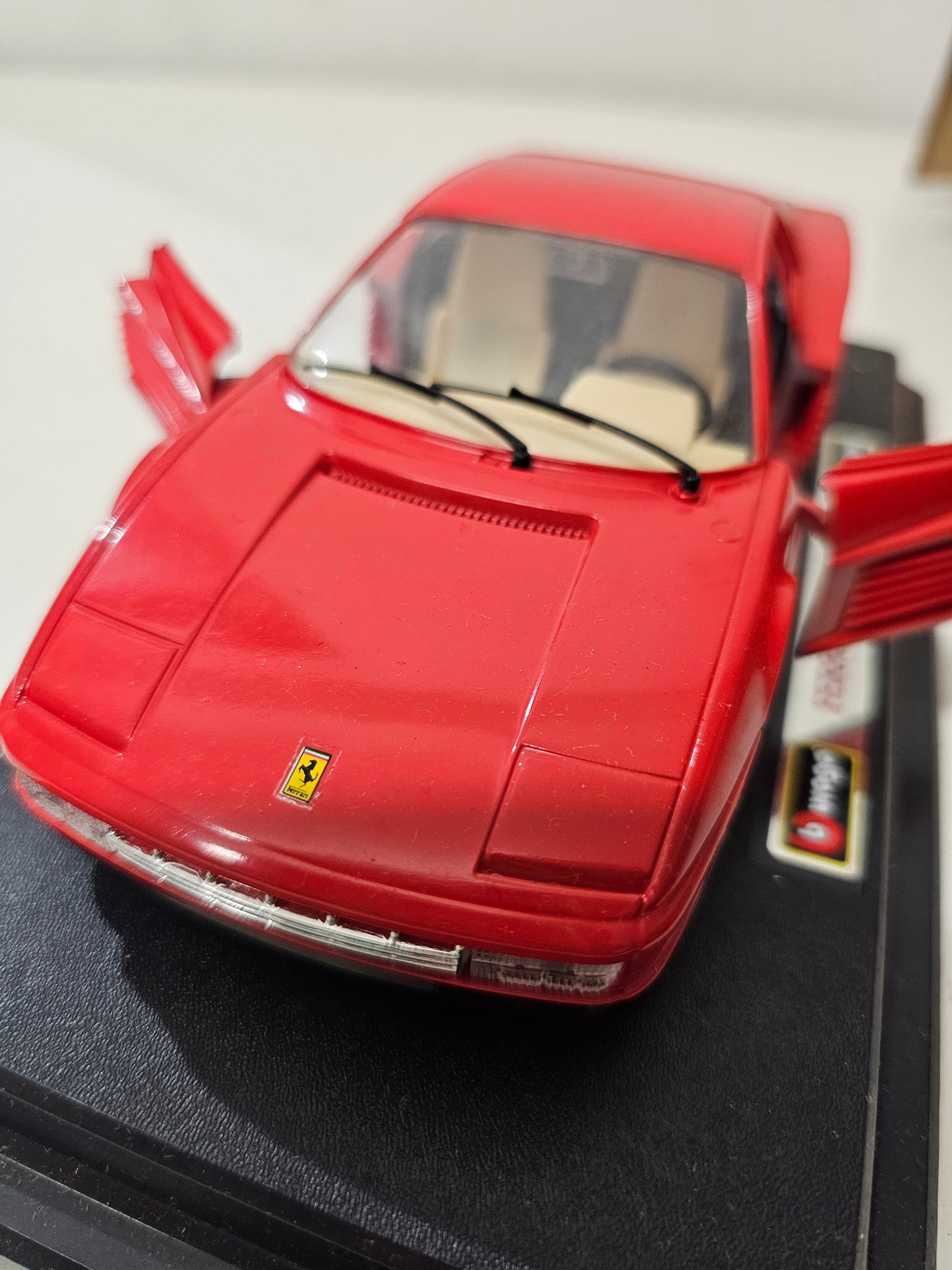 BBurago Ferrari Testarossa 1984 1:24