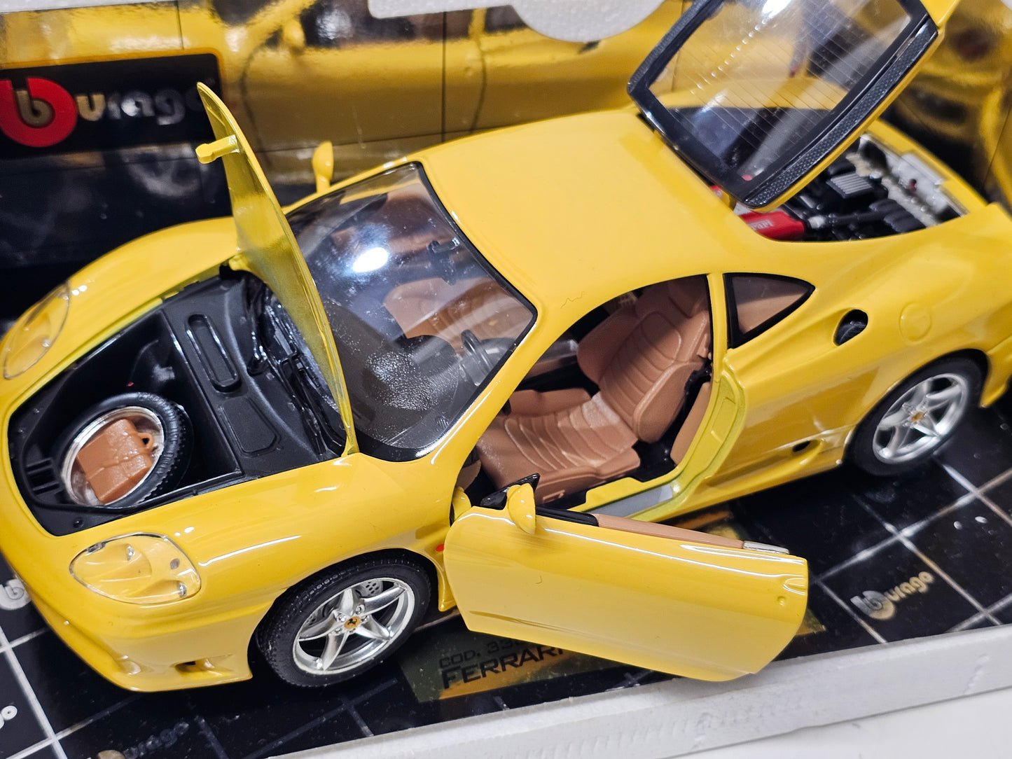 Diecast Model Car BBurago Ferrari 360 Modena  1/18 3368