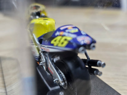 Diecast Model Honda NSR500 Valentino Rossi 2001 1/24