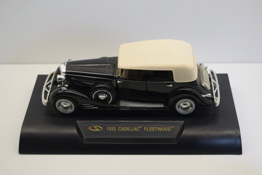 Anson 1933 Cadillac Fleetwood Black and white roof 1/32