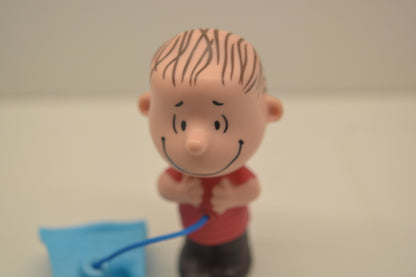 Mcdonalds Happy Meal Toy Peanuts Linus Snoopy (2015)