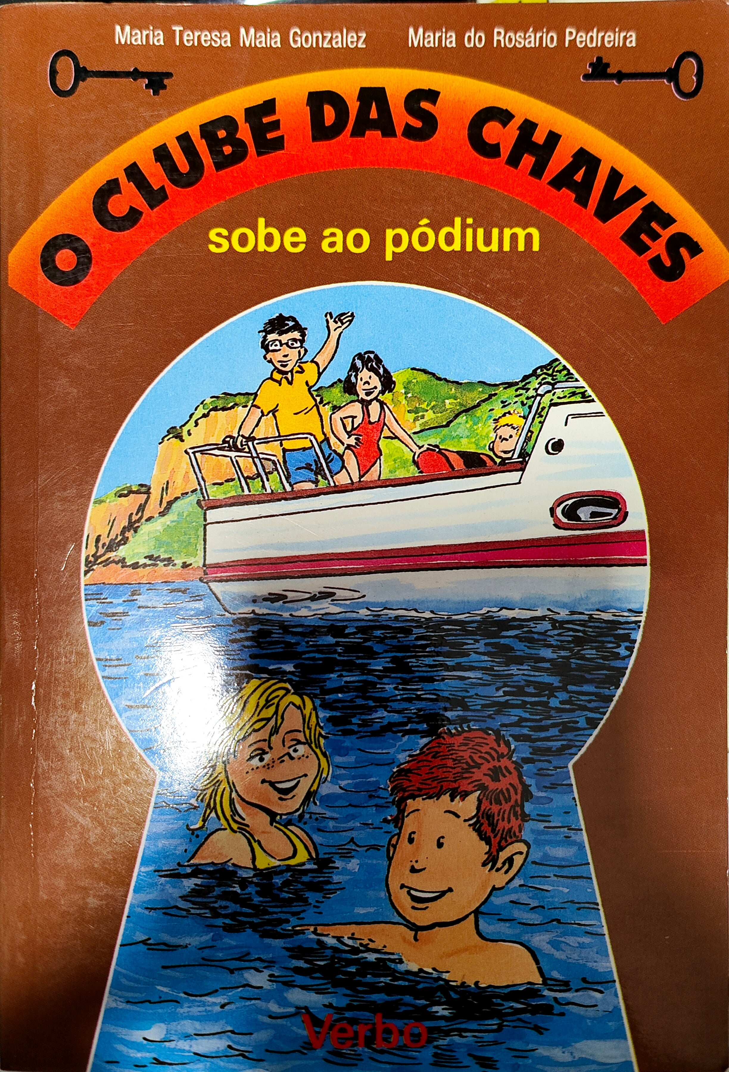 LIVRO - O Clube das Chaves Sobe ao Pódium Livro 1 de Maria Teresa Maia Gonzalez e Maria do Rosário Pedreira - USADO