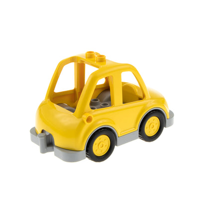 Duplo Car Base + Car Body High Cab 4 x 8 with Four Black Wheels and Yellow Hubs - USADO