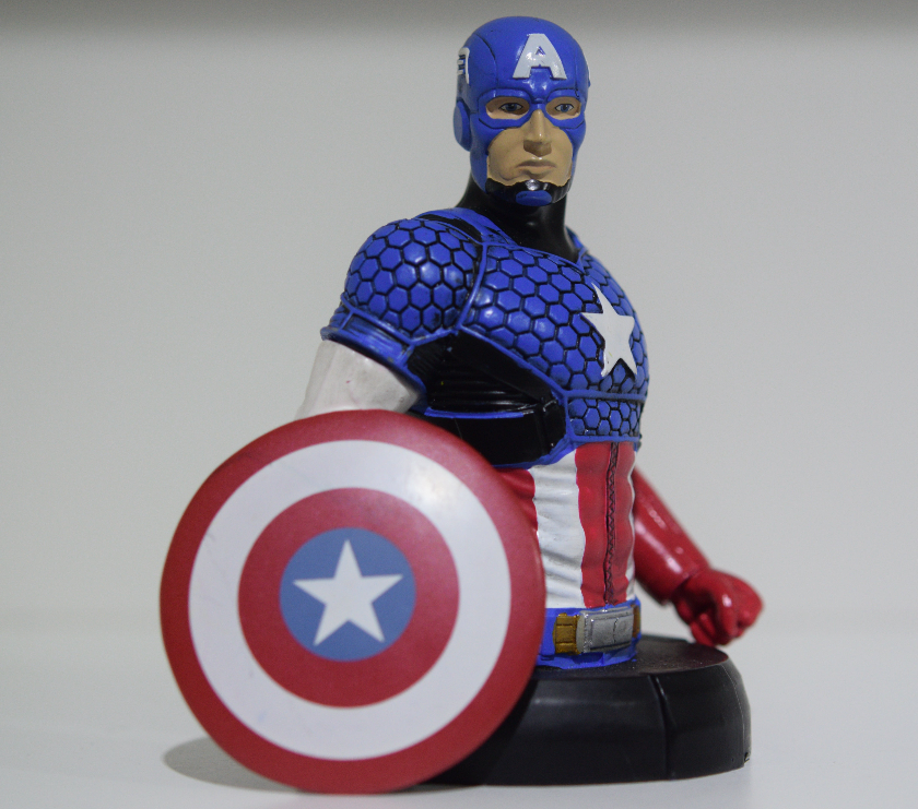 Busto Marvel Captain America 125mm - USADO