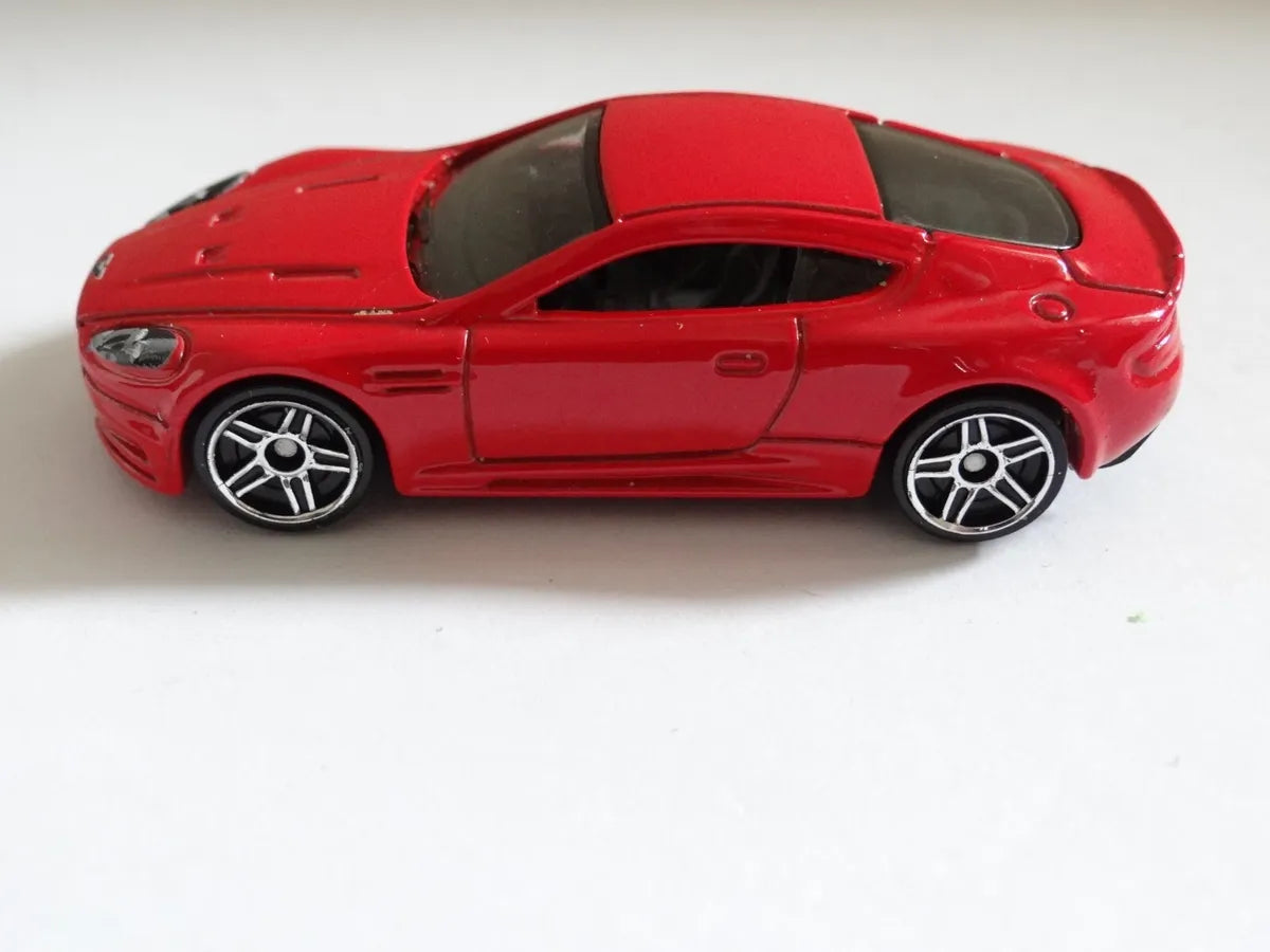 2012 ´20 ASTON MARTIN DBS R6459 Multipack Exclusive Metalflake Maroon HOT WHEELS (loose) - USADO