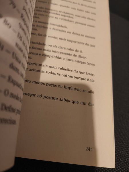 LIVRO Nada Menos que Tudo de Afonso Noite-Luar - USADO