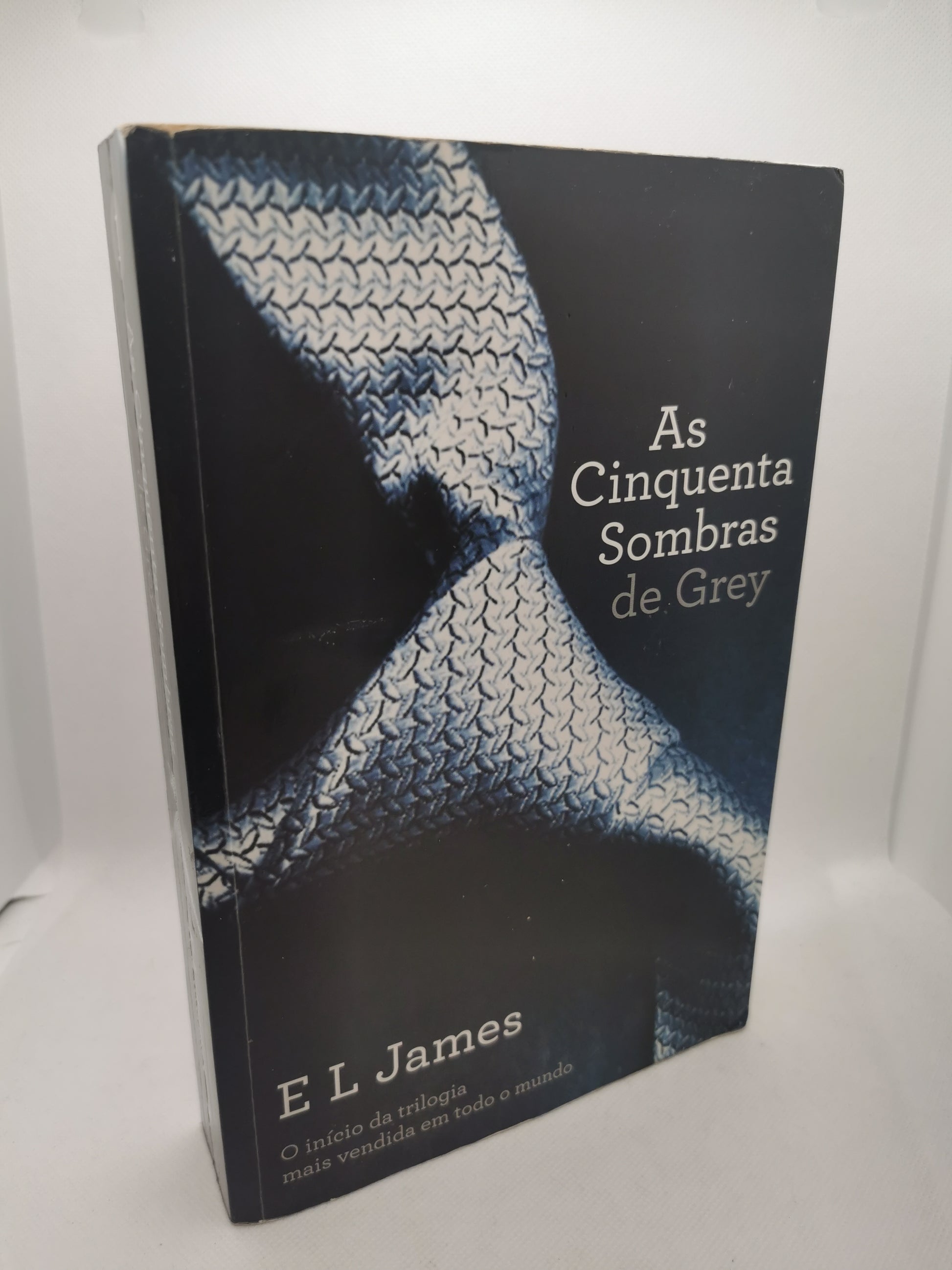 Livro As Cinquenta Sombras de Grey - USADO