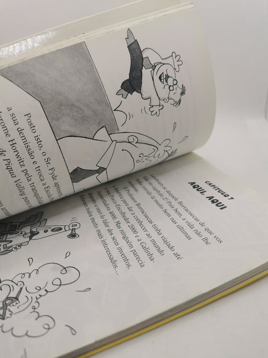 Livro O Capitão Cuecas e a Maquiavélica Maquinação do Professor Borracuecas - USADO