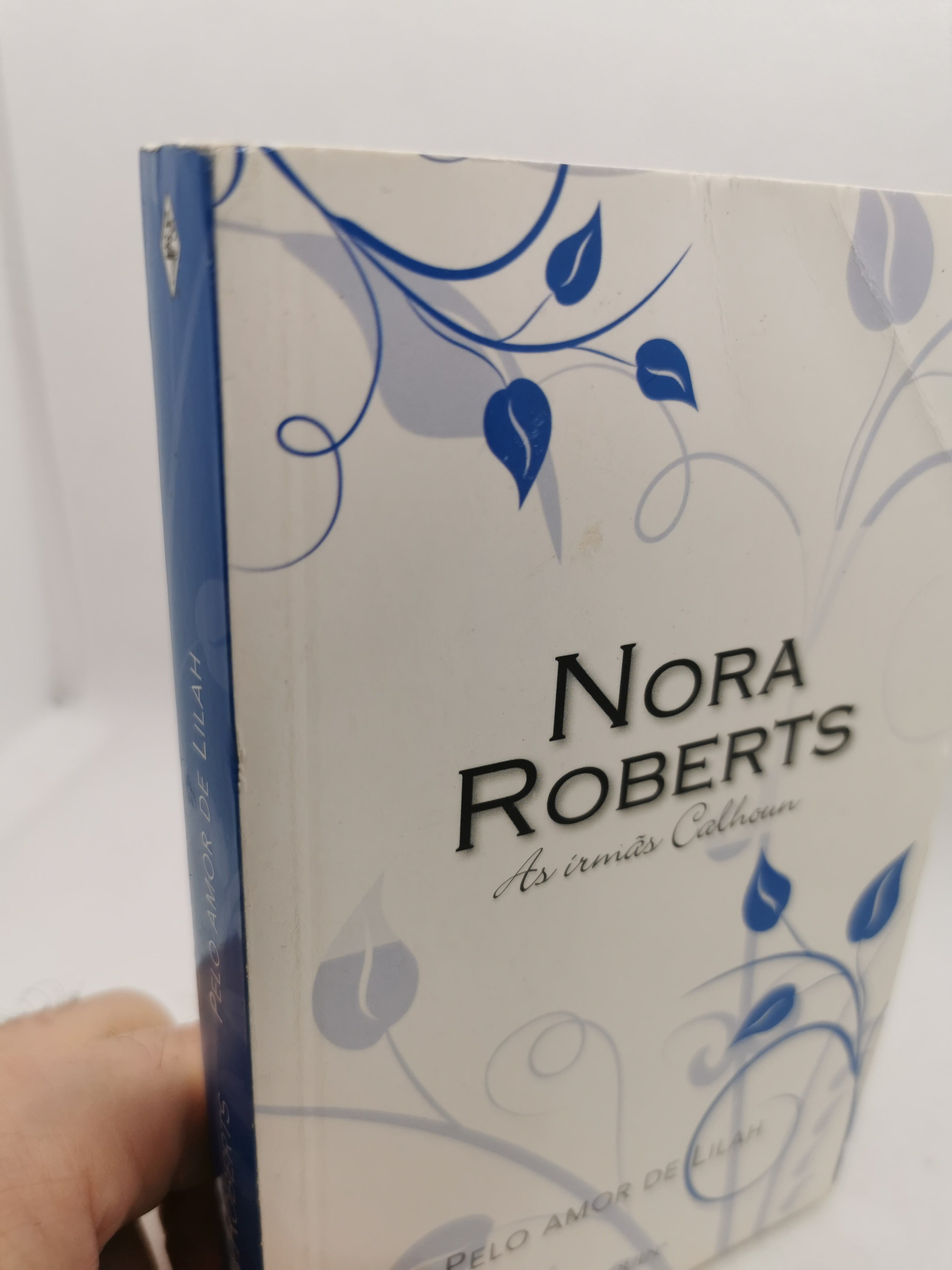 Livro de Bolso Pelo Amor de Lilah de Nora Roberts - USADO