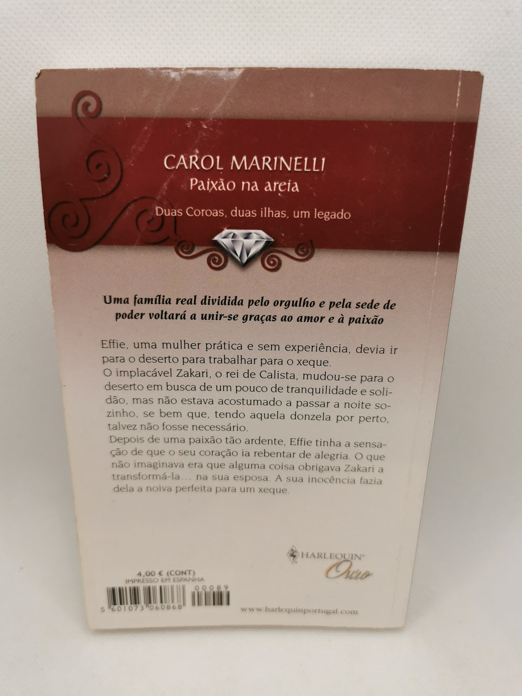 Livro de bolso Paixão na areia de Carol Marinelli - USADO