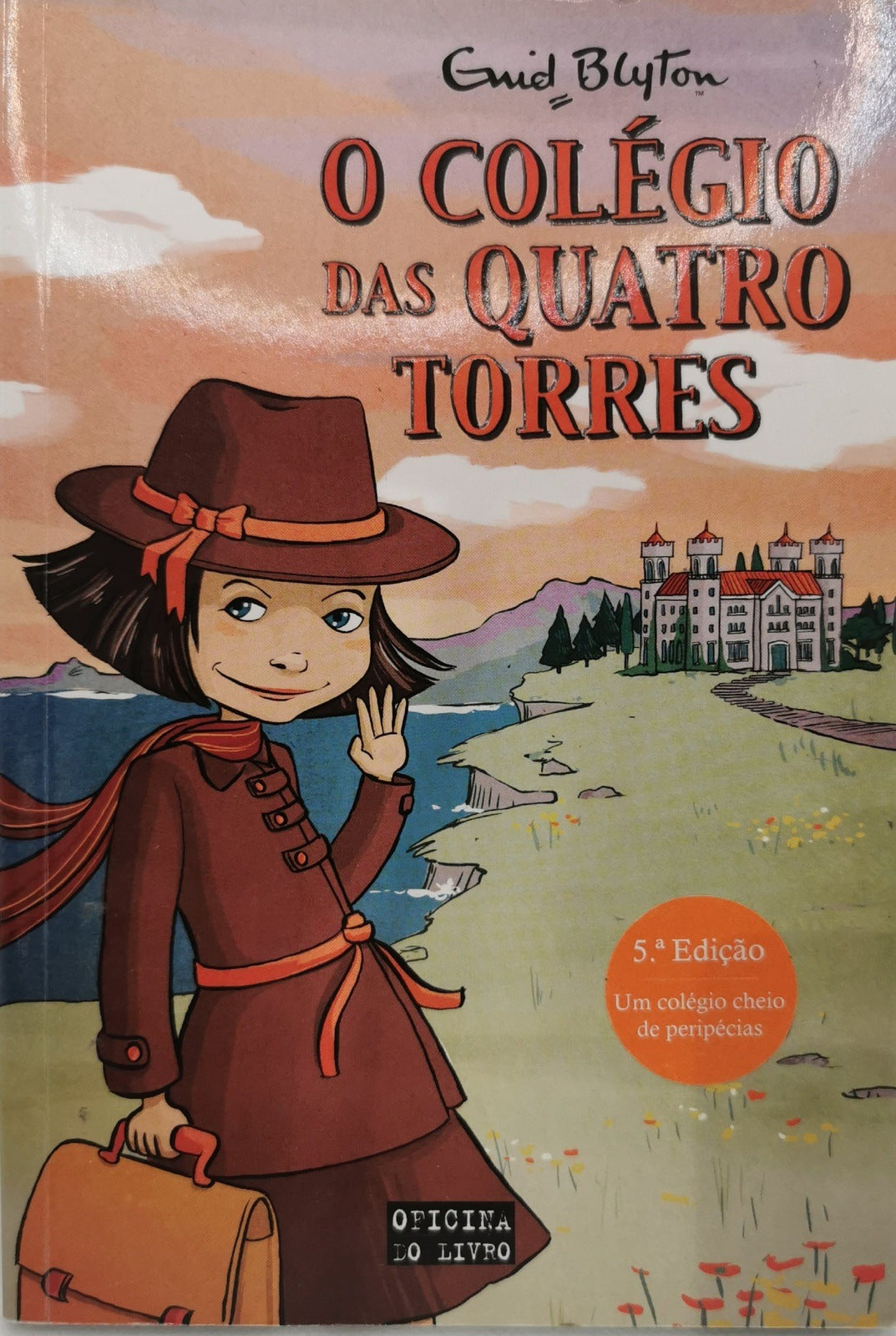 Livro O Colégio das Quatro Torres de Enid Blyton - USADO