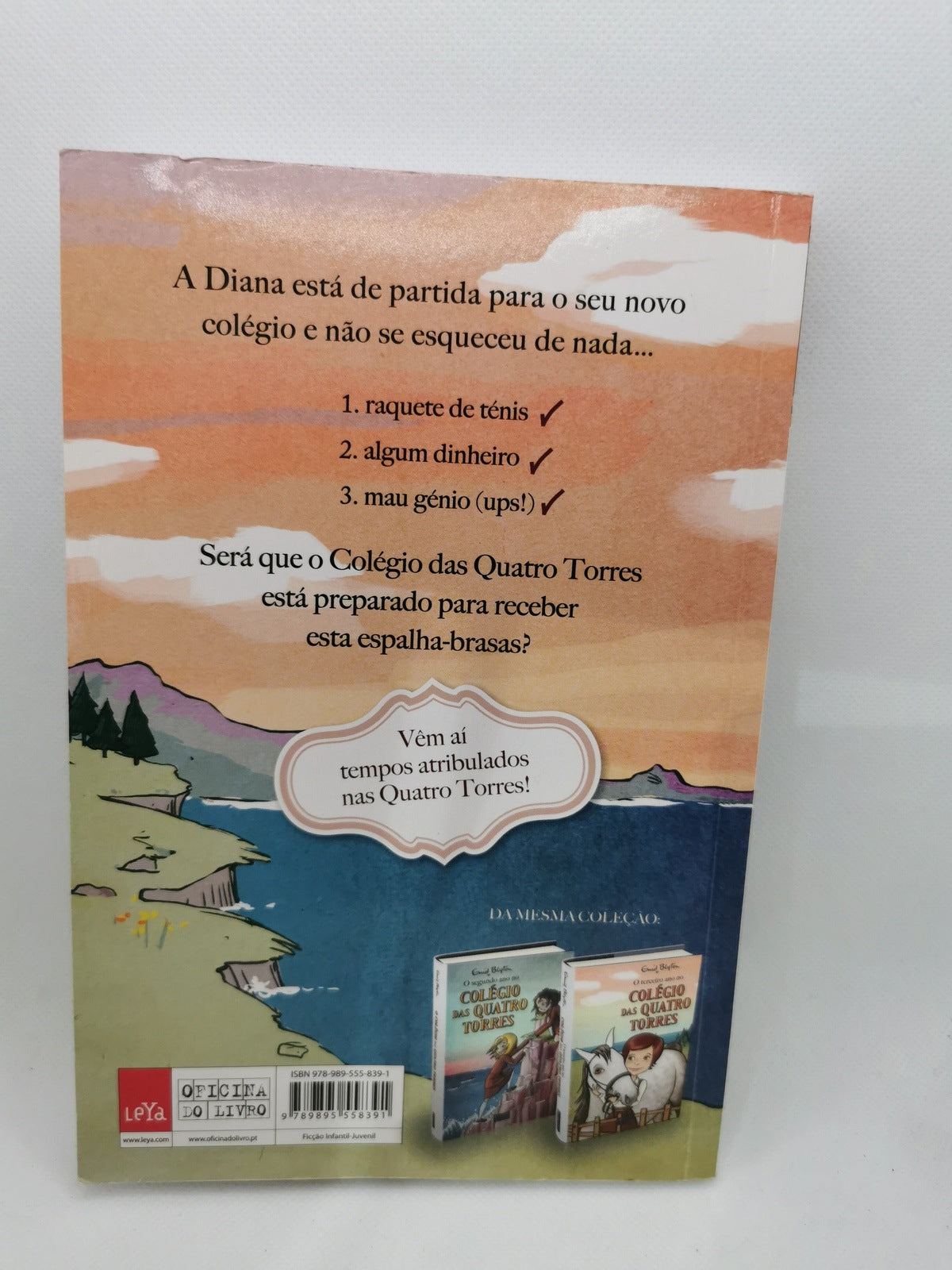 Livro O Colégio das Quatro Torres de Enid Blyton - USADO