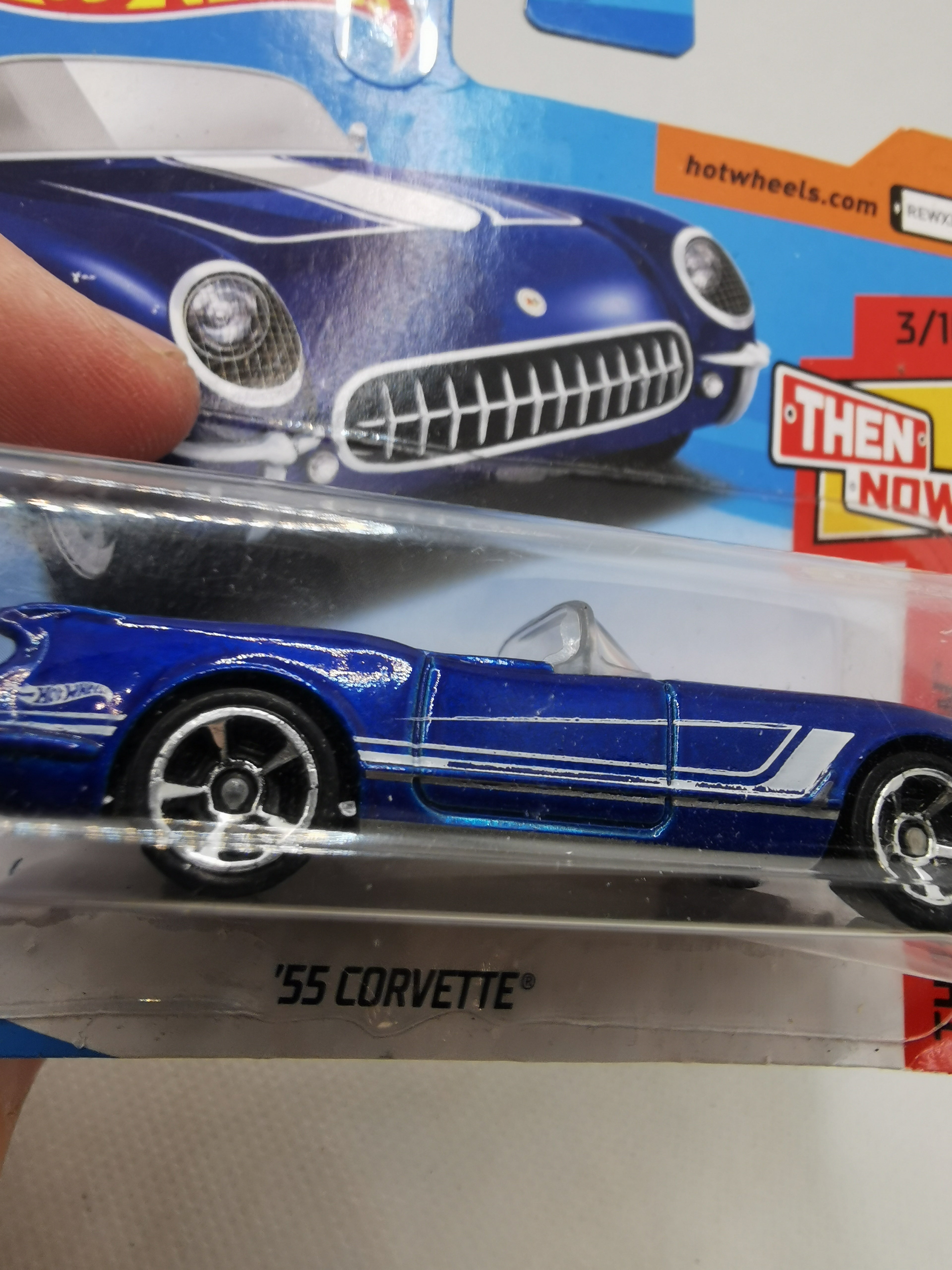 Hot Wheels ´55 Corvette FKB19 2018 Then and Now