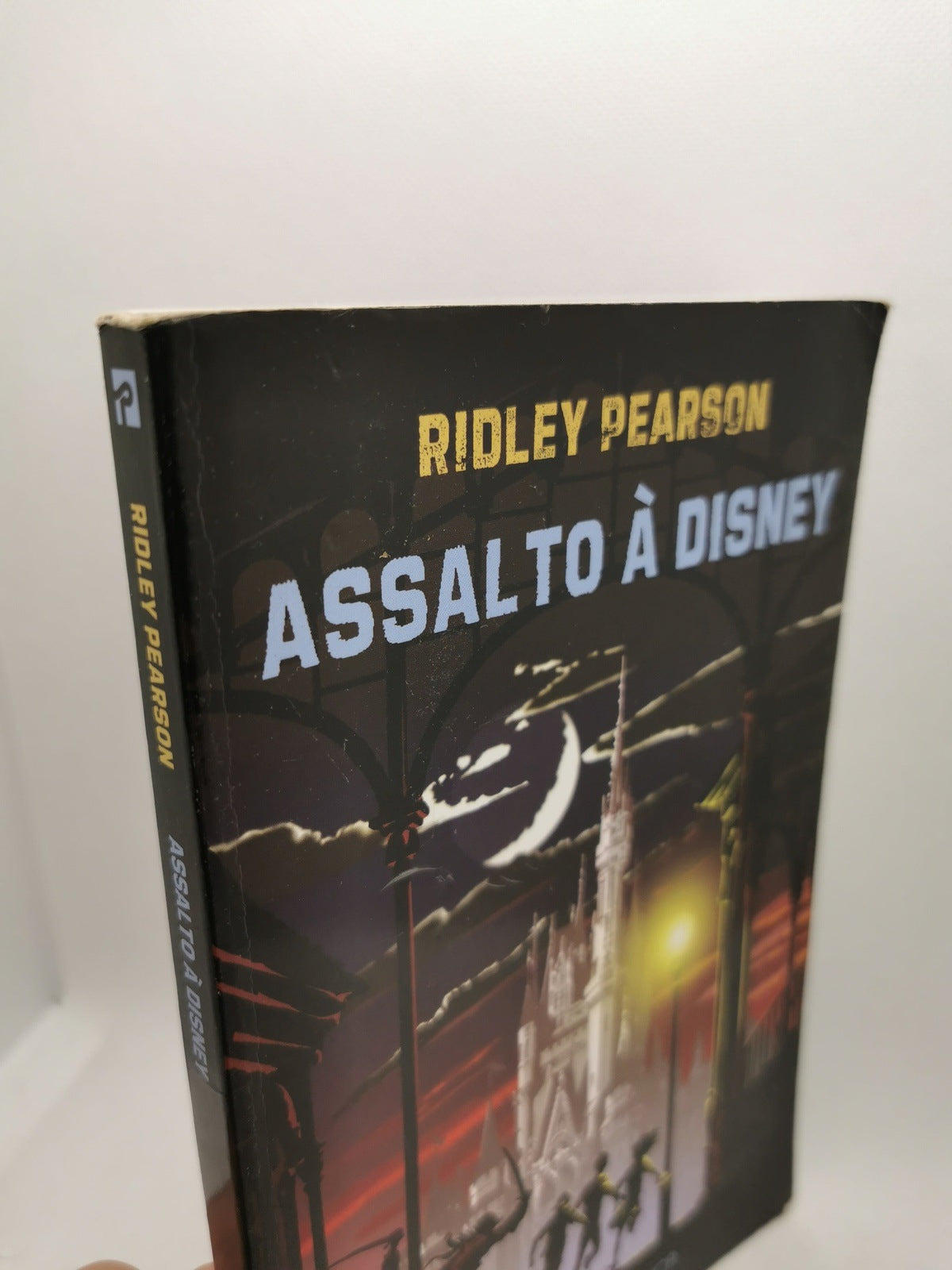 Livro Assalto à Disney de Ridley Pearson- USADO