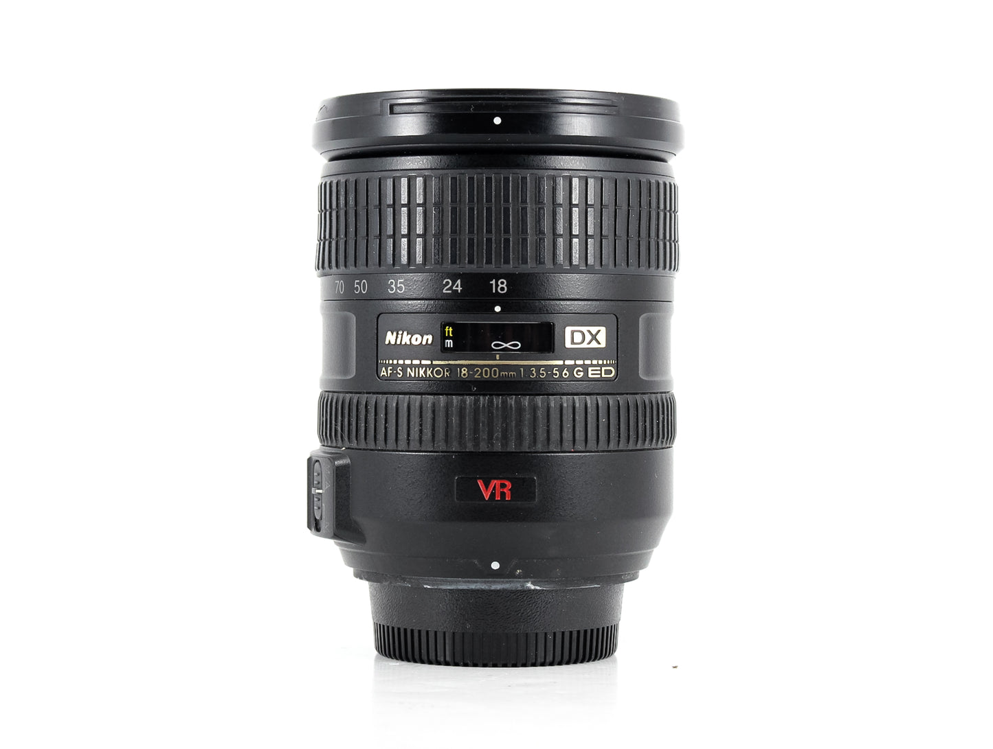 Lente Nikon AF-S DX Nikkor 18-200mm f/3.5-5.6G IF-ED VR - USADO Grade B