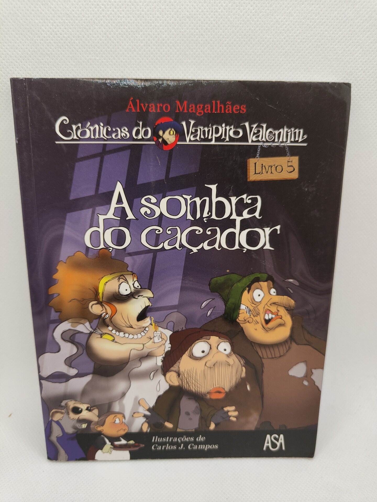 A Sombra do Caçador! Livro 5 de Carlos J. Campos e Álvaro Magalhães - USADO