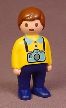 Playmobil 123 Adult Male Figure With Yellow Shirt & Blue Camera, Tourist, 6742 - USADO