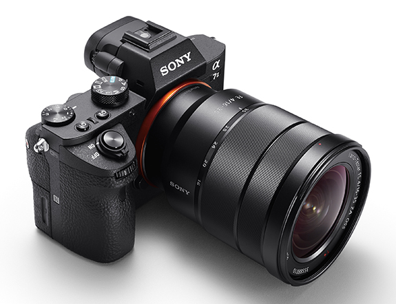 Máquina Fotográfica SONY ILCE-7 Full-Frame A7 + Lente 28-70 – RECONDICIONADO Grade B
