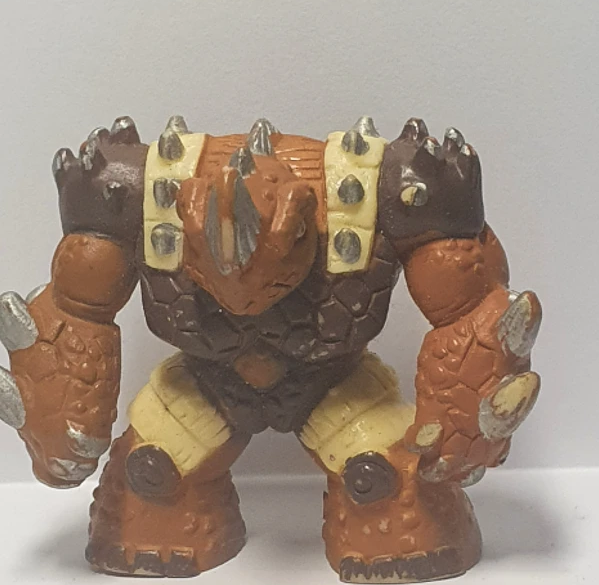 Rhino 8 - Gormiti Elemental Fusion - People of the Hearth - USADO